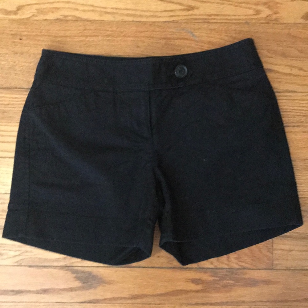Ann Taylor Sig. Fit Women’s Shorts, Size 0, Black